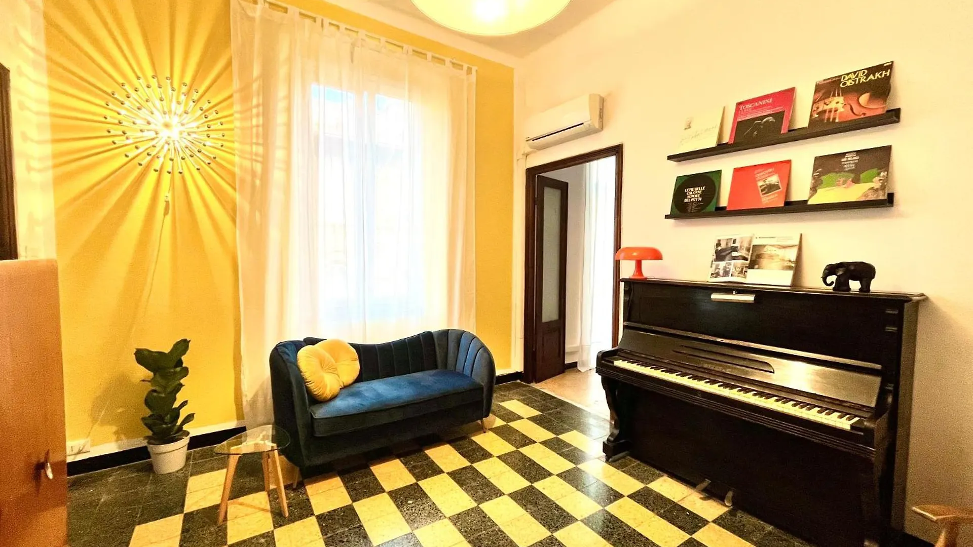 Centrale Ampio Appartamento 5 Minuti Stazione Cinque Terre La Spezia Apartment