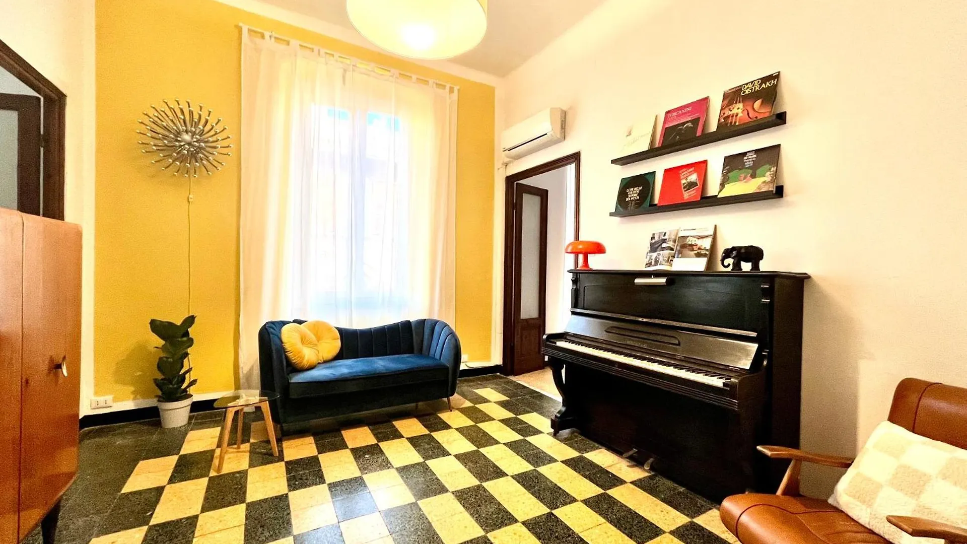 Apartment Centrale Ampio Appartamento 5 Minuti Stazione Cinque Terre La Spezia